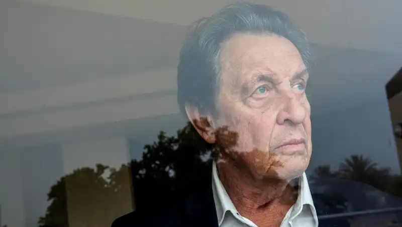Elon Musk'ın Babası: "Kızımı Büyücülüğe Kurban Etmek İstiyorlardı"