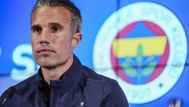 Robin van Persie’den Fenerbahçe’ye Özel İtiraf: Tur Şansı Yüzde Kaç?