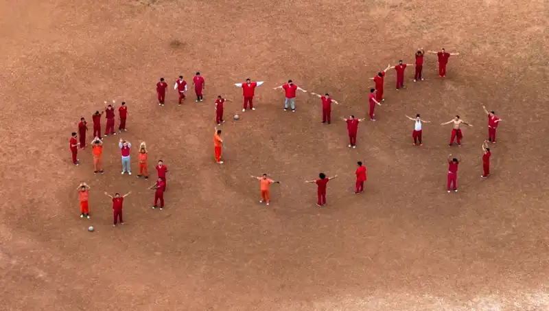 Cehennem Korkusu: "SOS" Yazarak Yardım İsteyenlerin Hikayesi