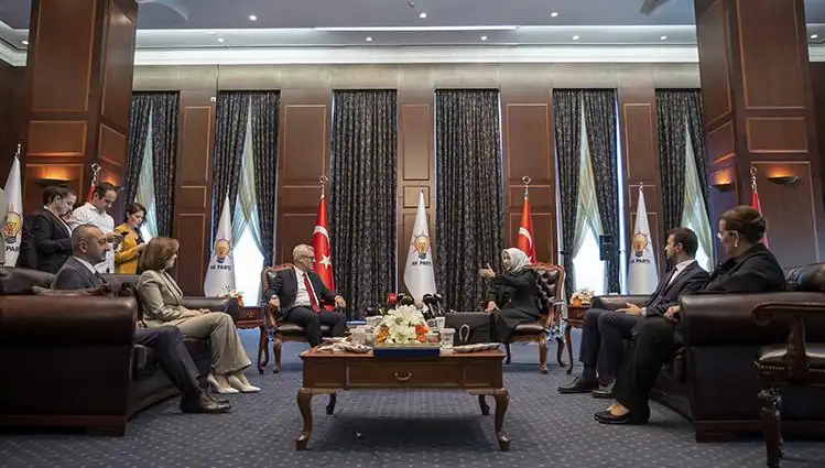 AK Parti'nin Bayramlaşma Programı Açıklandı: CHP Neden Yok?