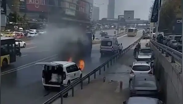 Yanan Araç Yangınına TOMA ile Anında Müdahale!