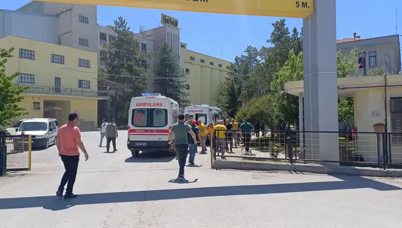Çorum'daki Un Fabrikasında Feci Patlama: 10 Yaralı Arasında Biri Ağır!