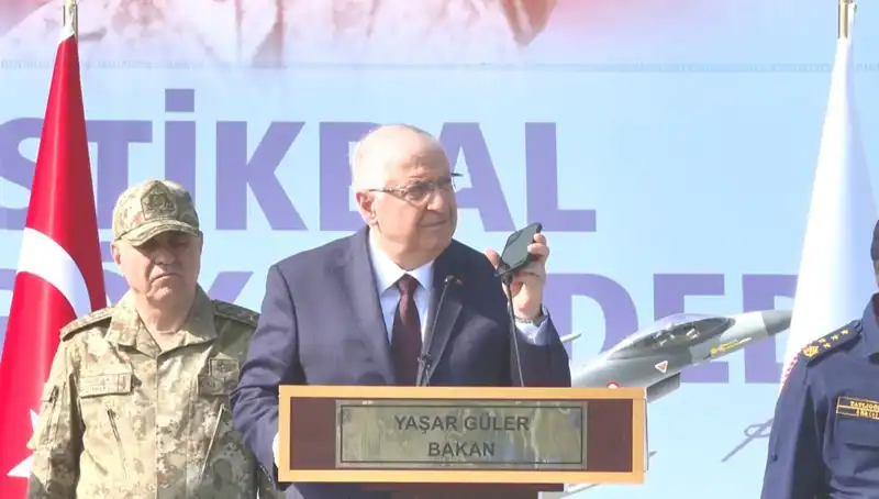 Cumhurbaşkanı Erdoğan, Mehmetçik'in Bayram Töreninde Duygusal Mesajlar Verdi