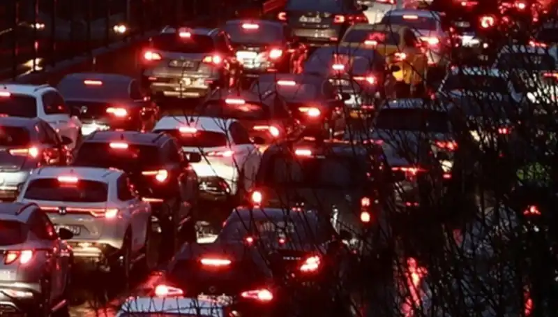 İstanbul'dan Ankara'ya Giden Yolda 12 Saat Sürecek Trafik Kapalı!