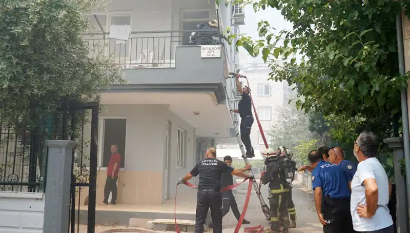Arkadaş Kavgası Sonucu Daireler Alev Alev: Yerle bir olan hayaller