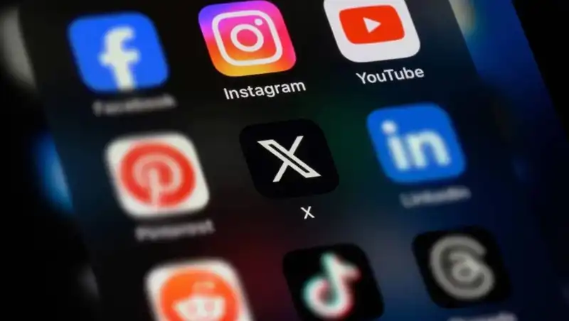 Sosyal Medya Kısıtlamaları: WhatsApp, Instagram, TikTok ve Diğerleri Neden Engel Tanımıyor?
