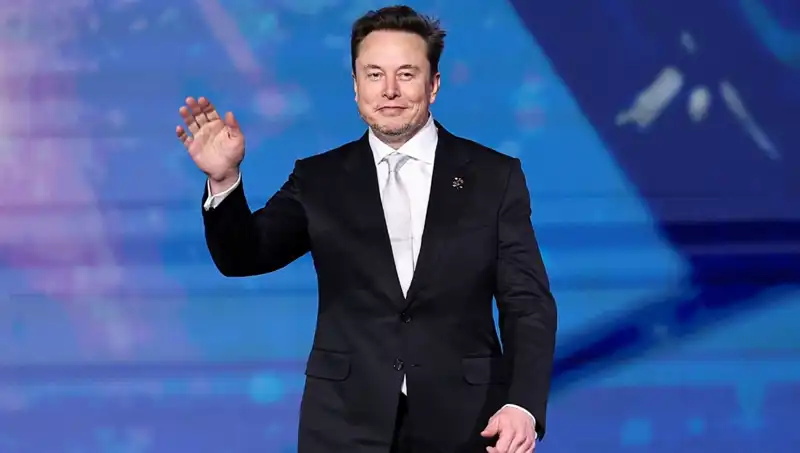Tesla, Otonom Araç Geliştirme Planlarını Raffa Kaldırdı, Peki Neler Olacak?