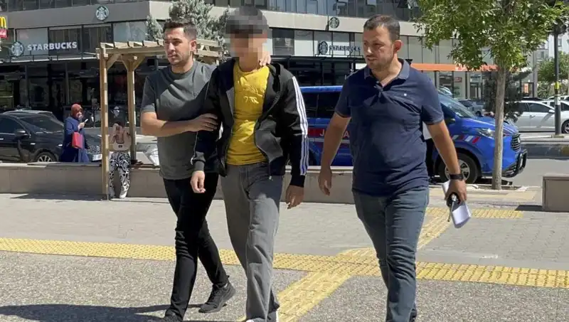 Tartıştığı Ağabeyini Bıçaklayarak Hayatını Değiştiren Genç: Olayın Ayrıntıları