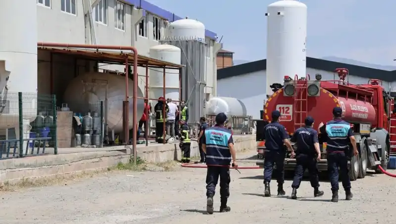 Elazığ'da Gaz Dolum Tesisinde Şok Edici Patlama: Neyin Ardında?