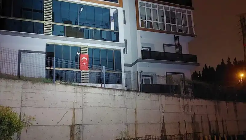 Sakarya'da Şok Gelişme: 4 Katlı Apartman Tahliye Edildi!