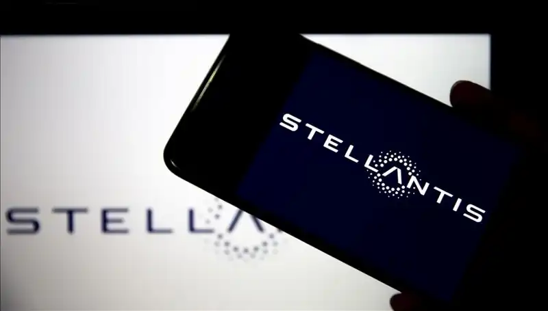 Stellantis’in Fabrika Kapanmaları, Otomotiv Sektöründe Kriz İşareti mi?