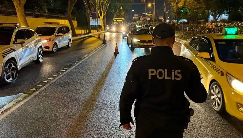 Huzur İstanbul Denetimleri: Bin 5 Kişi Gözaltına Alındı, Şehirdeki Güvenlik Önlemleri Artıyor