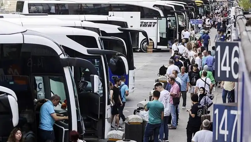 İstanbul'dan Ayrılanların Sayısı Rekor Kırdı: 369 Bin Kişi