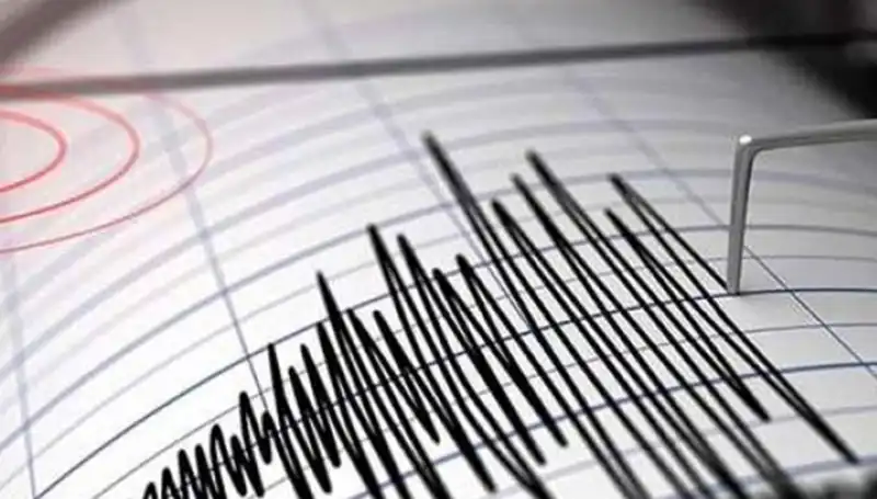 Sındırgı'da Beklenmedik 4,3 Büyüklüğünde Deprem! Neler Oluyor?