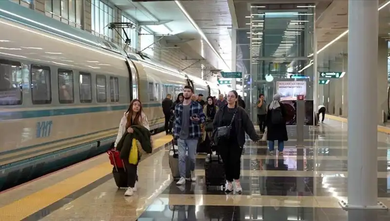 Yüksek Hızlı Tren Seferlerine Yeni Eklemeler: Yolculuk Keyfiniz Artacak!