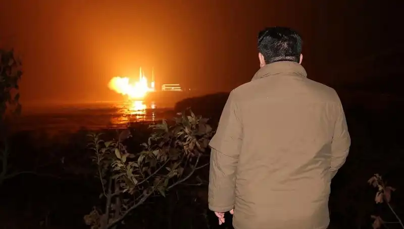 Kuzey Kore'nin Silahlanma Yarışı: Amerikalılara Çıkan Hesap!