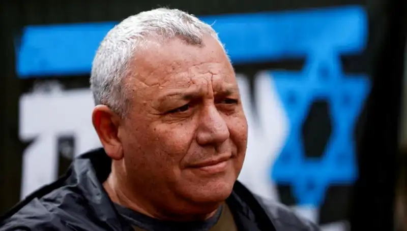İsrail'de Siyasi Deprem: Gadi Eisenkot İstifa Kararını Açıkladı