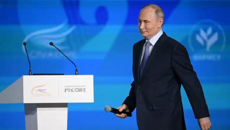 Rusya’da Yabancı Ajan Yasası: Putin’den Tartışmalara Neden Olan İmza