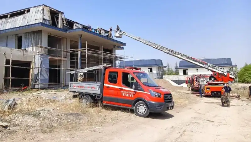 Ankara Gölbaşı'nda Villalar Arasında Yangın Paniği: Detaylar Açıklanıyor