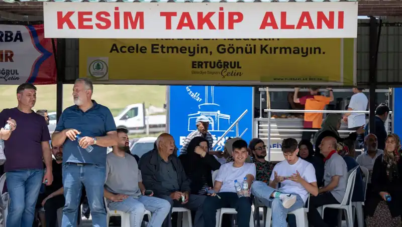 Ankara'da Kurban Pazarlarında Hareketlilik: Alıcılar ve Satıcılar Bir Araya Geliyor